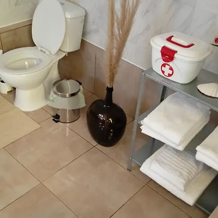 Wild Glamping Portugal - Relax By Serra De Arga Waterfalls In With Hot Tub Campo de lujo Viana do Castelo