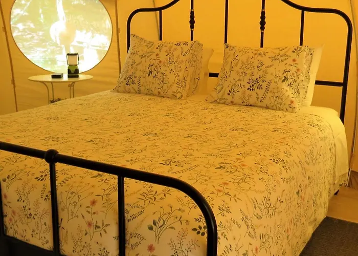 Wild Glamping Portugal Com Jacuzzi Privado Relax By Serra De Arga Waterfalls, Lüks kamp alanı