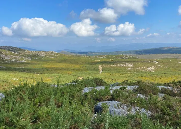 Luxusní stan Wild Glamping Portugal Com Jacuzzi Privado Relax By Serra De Arga Waterfalls, Viana do Castelo